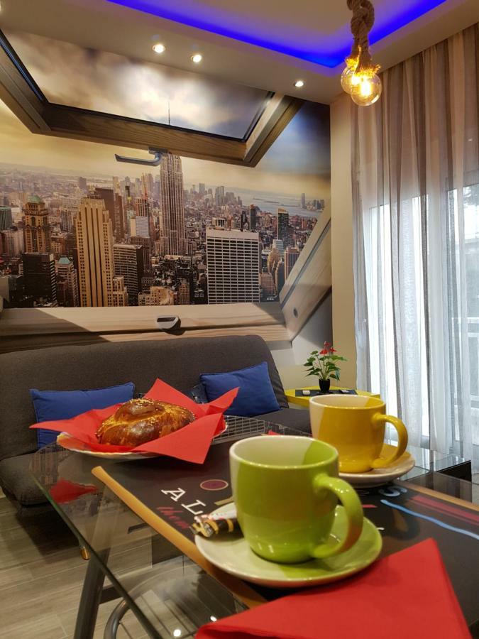 Betty'S Central Apartment アレクサンドルポリス エクステリア 写真