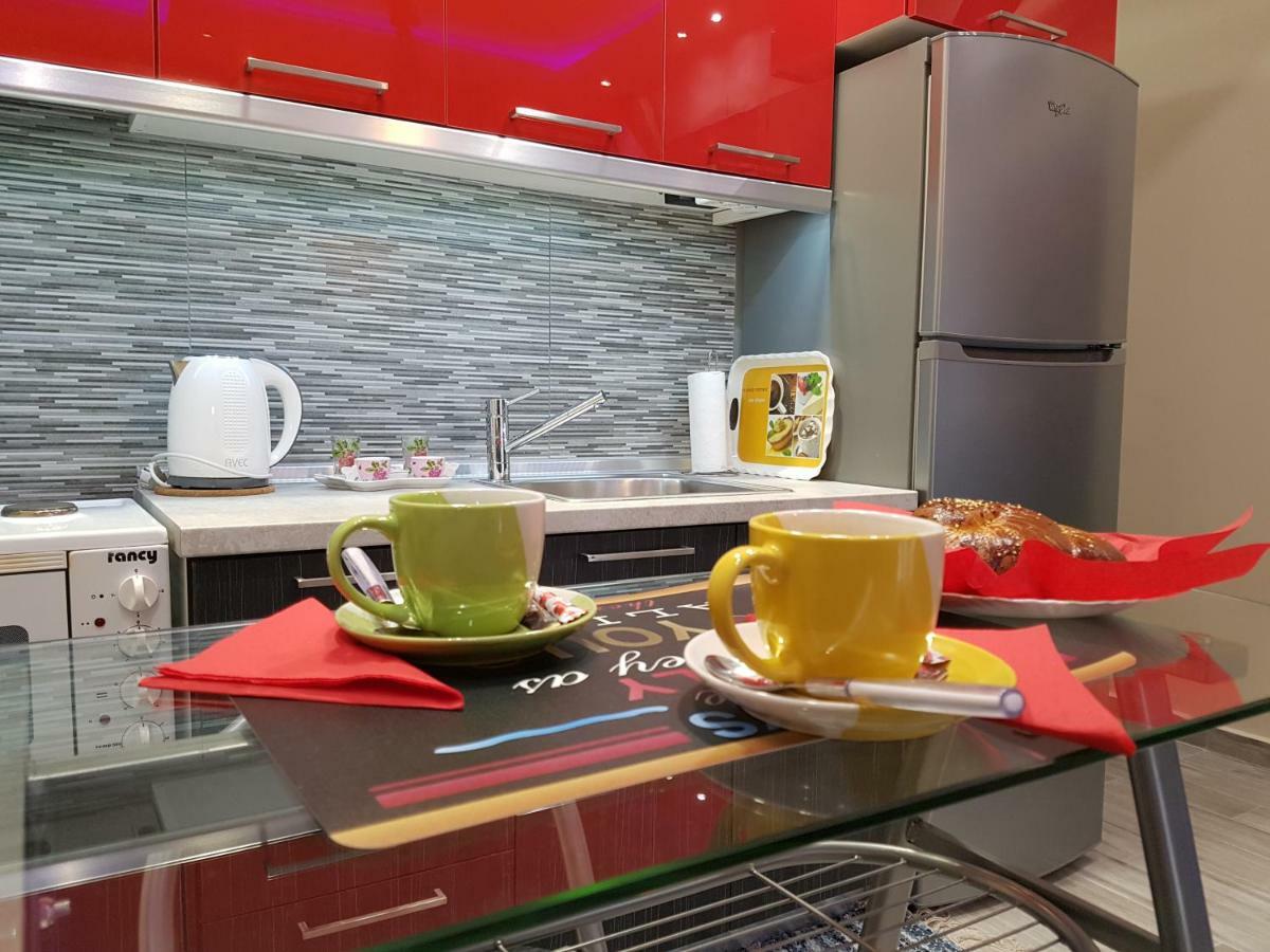 Betty'S Central Apartment アレクサンドルポリス エクステリア 写真